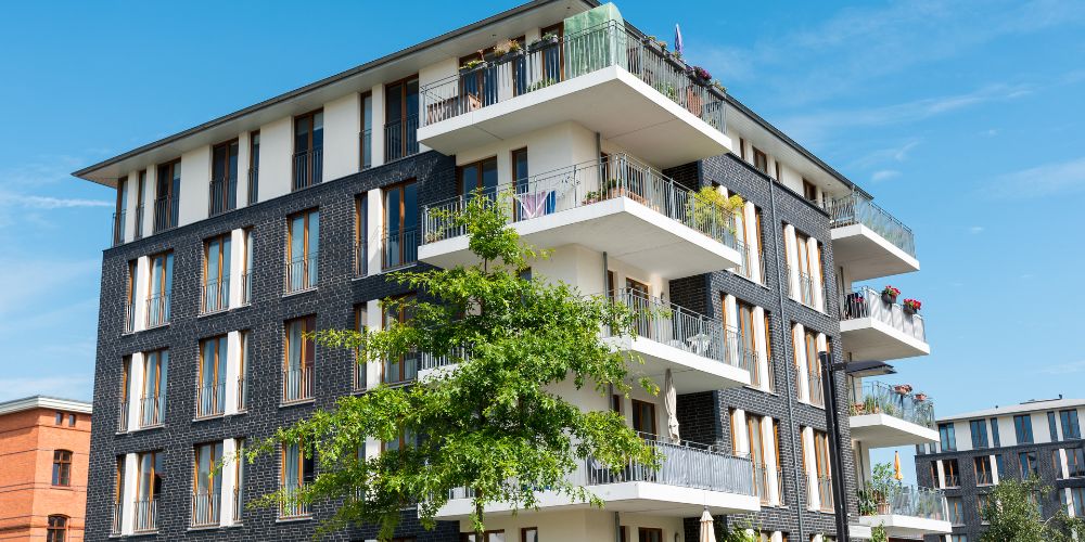 condominio in città dove installare impianto fotovoltaico da balcone