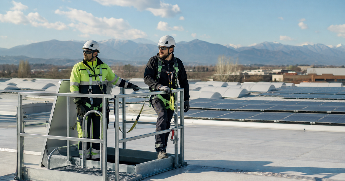 Accesso e manutenzione del fotovoltaico sul capannone: cosa prevedere prima del layout